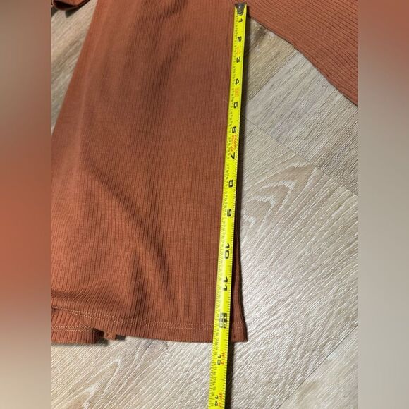 Live To Be Spoiled Knit Tank and Duster Set, Medium - Picture 14 of 16